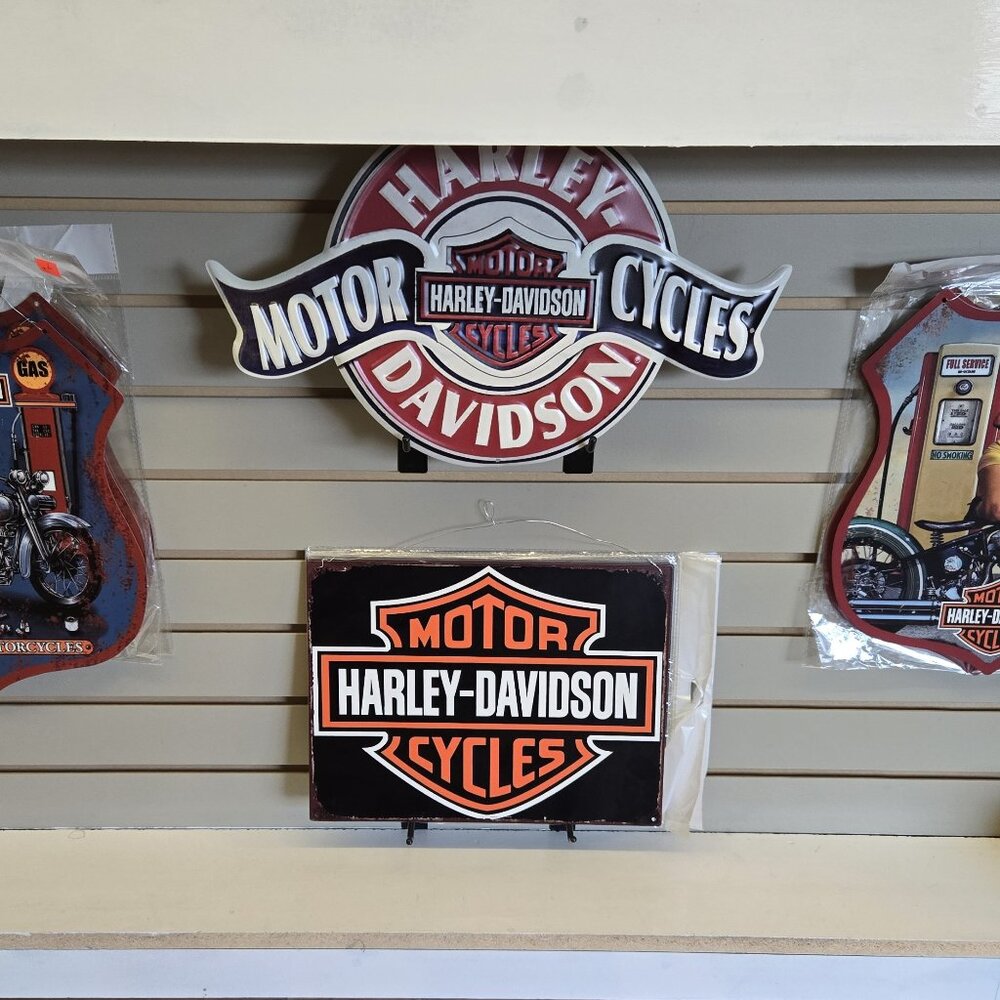 Lot of 4 NEW Harley Davidson Tin Metal signs
